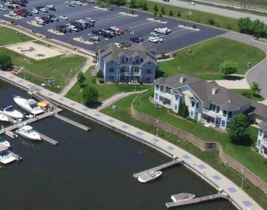 Serenity On The Shores Portage Esterno foto